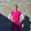 BARCO One Swing Classic Fit Tuck-in Scrub Top for Women – 1-Pocket, Crew Neck Shirt with 360 Spandex Stretch(Prestige Pink)